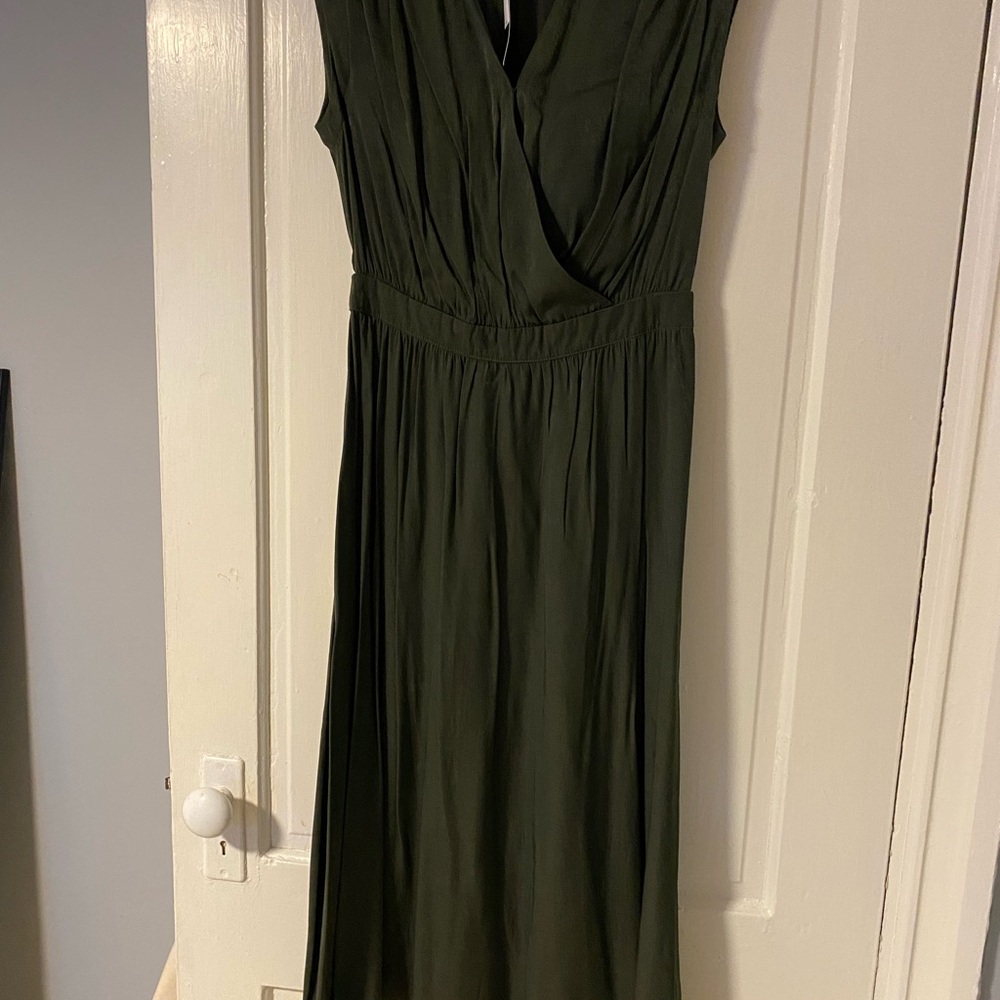 Banana Republic XS Elegant Midi Dress NEVER WORN WITH TAGS